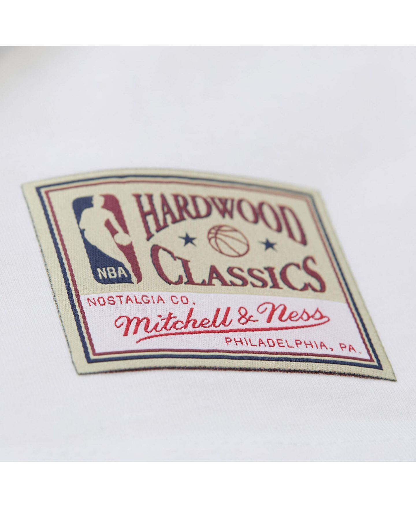 Мужская футболка Mitchell & Ness Dirk Nowitzki White Dallas Mavericks Hardwood Classics Chalked Up — фото 4