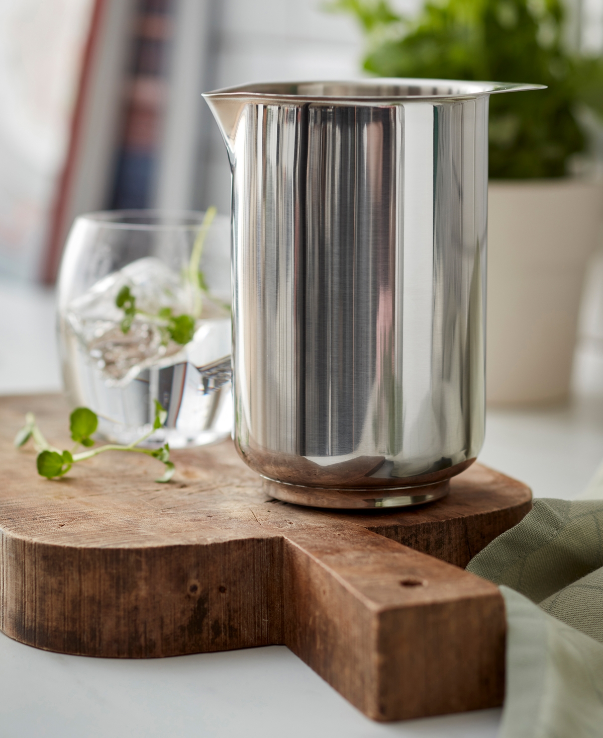 Rosti Steel 1-quart Mixing Jug In Steel