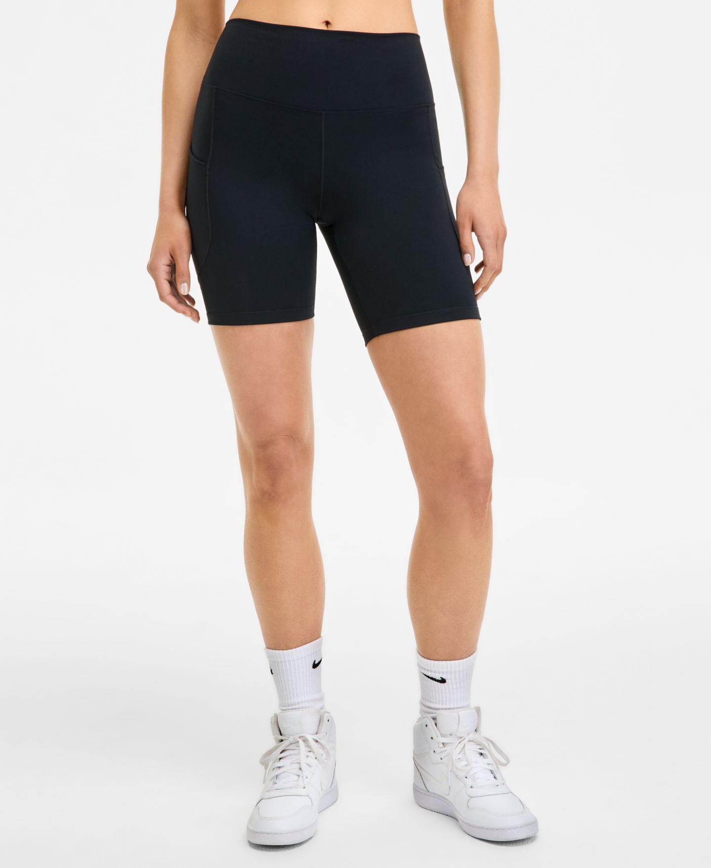 Женские шорты Nike One High-Waisted Side-Pocket 8" Bike Shorts, цвет: Чёрный — фото 3