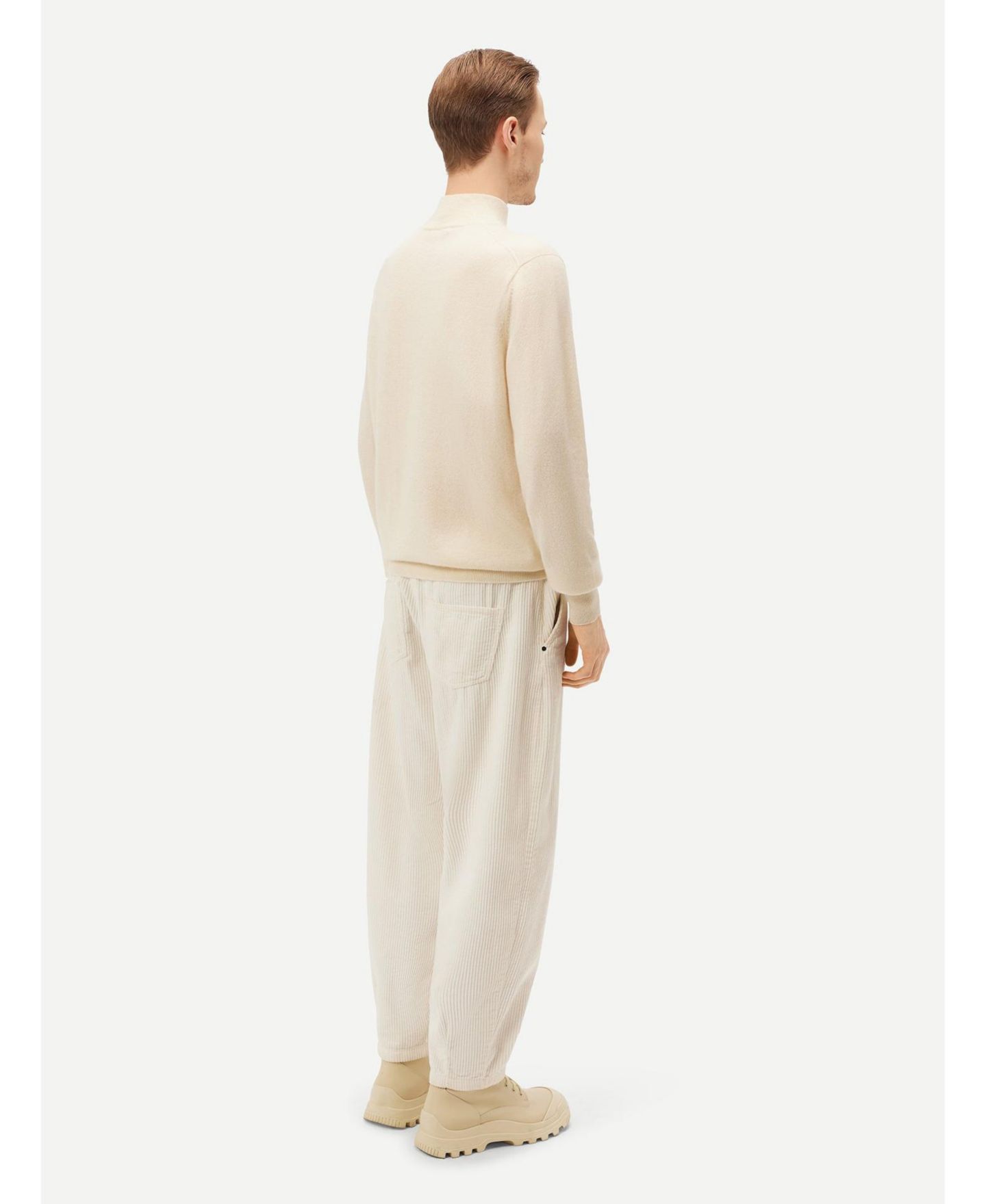 Мужской свитер Gobi Cashmere High Neck, цвет: Нейтральный серый — фото 2