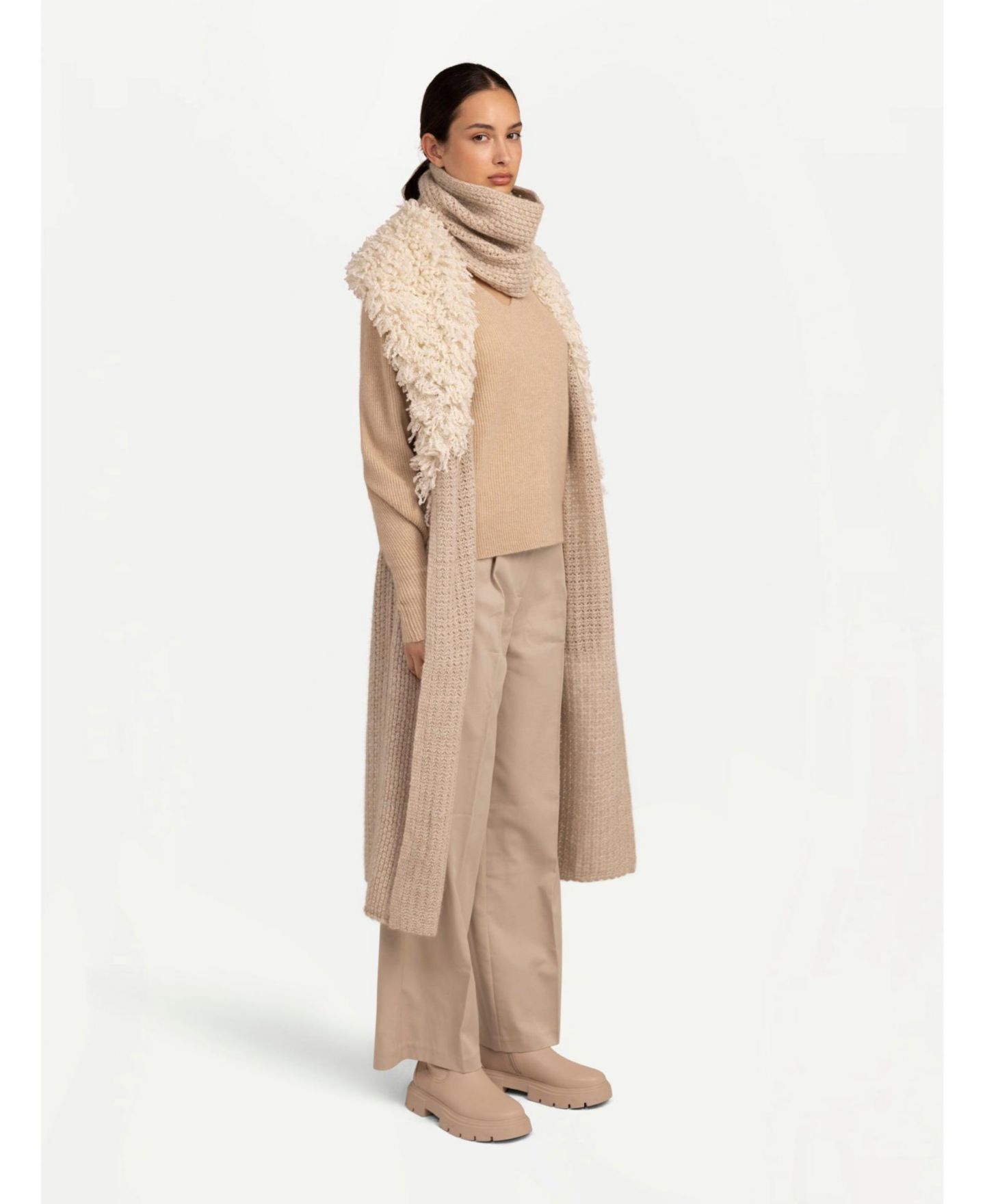 Женский жилет Gobi Cashmere Loop-Stitched Cashmere Vest, цвет: Нейтральный устричный серый — фото 3