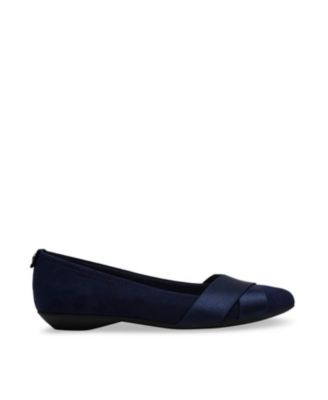 Women's Oalise Pointed Toe Flats