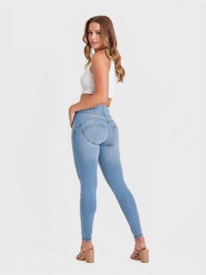 Women's High-Rise Snug Sculpting Skinny Jeans