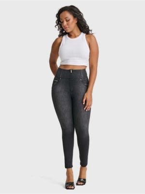Women's Curvy High-Rise Sculpting Skinny Jeans