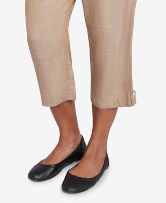 Women's Summer Solstice Relaxed Button Tab Capri Pants