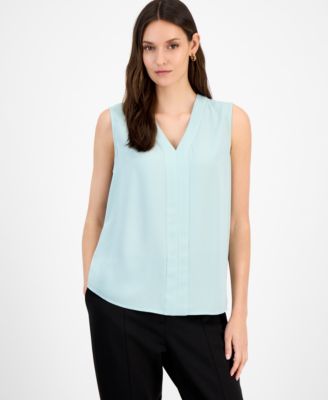 Kasper - Women's Sleeveless V-Neck Top