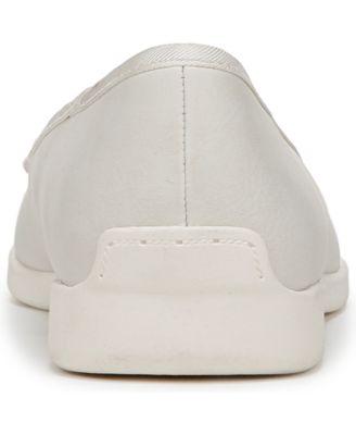 Women's Maura Round Toe Ballerina Flats