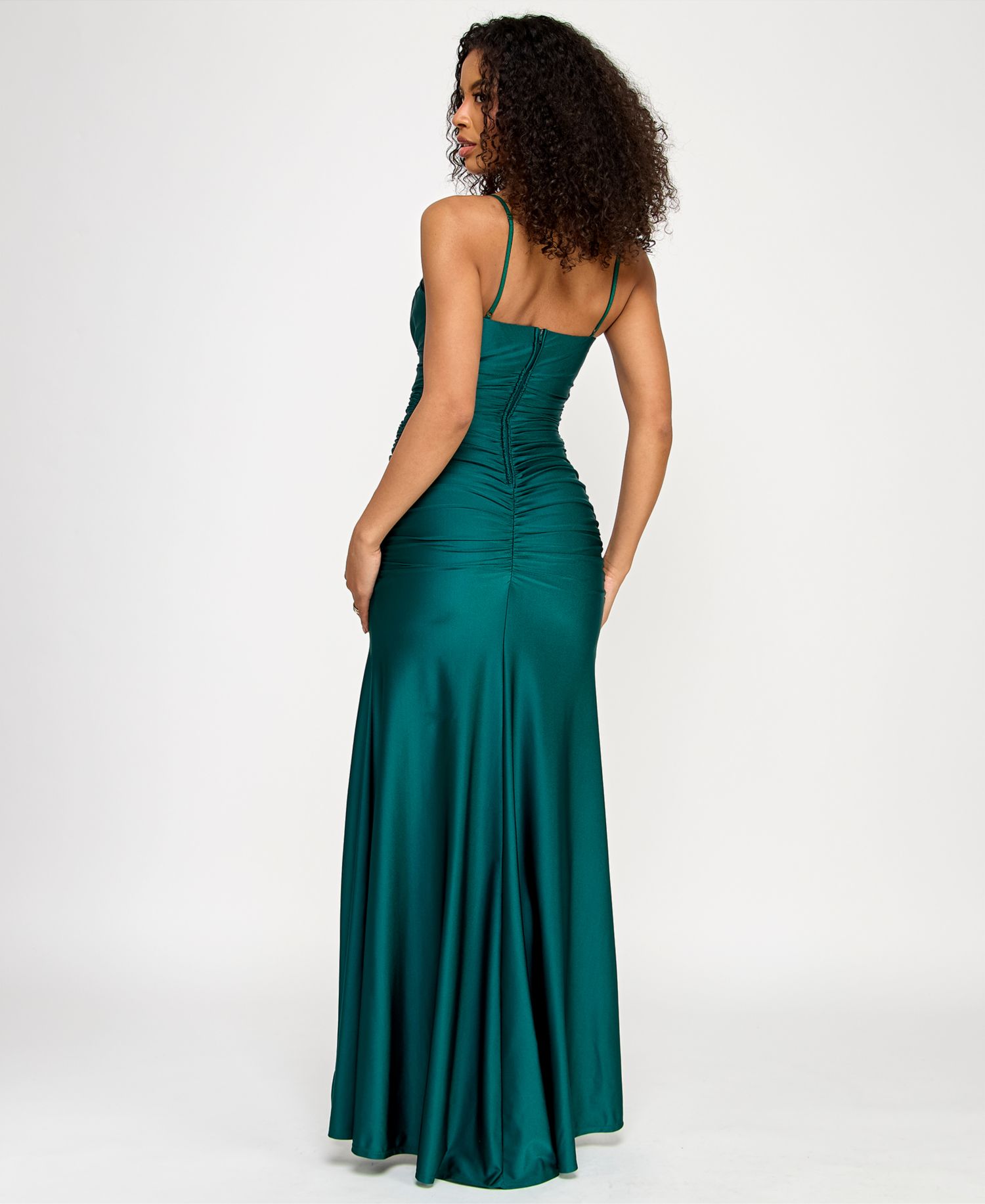 Juniors' Sleeveless Ruched Satin Gown with High Slit
