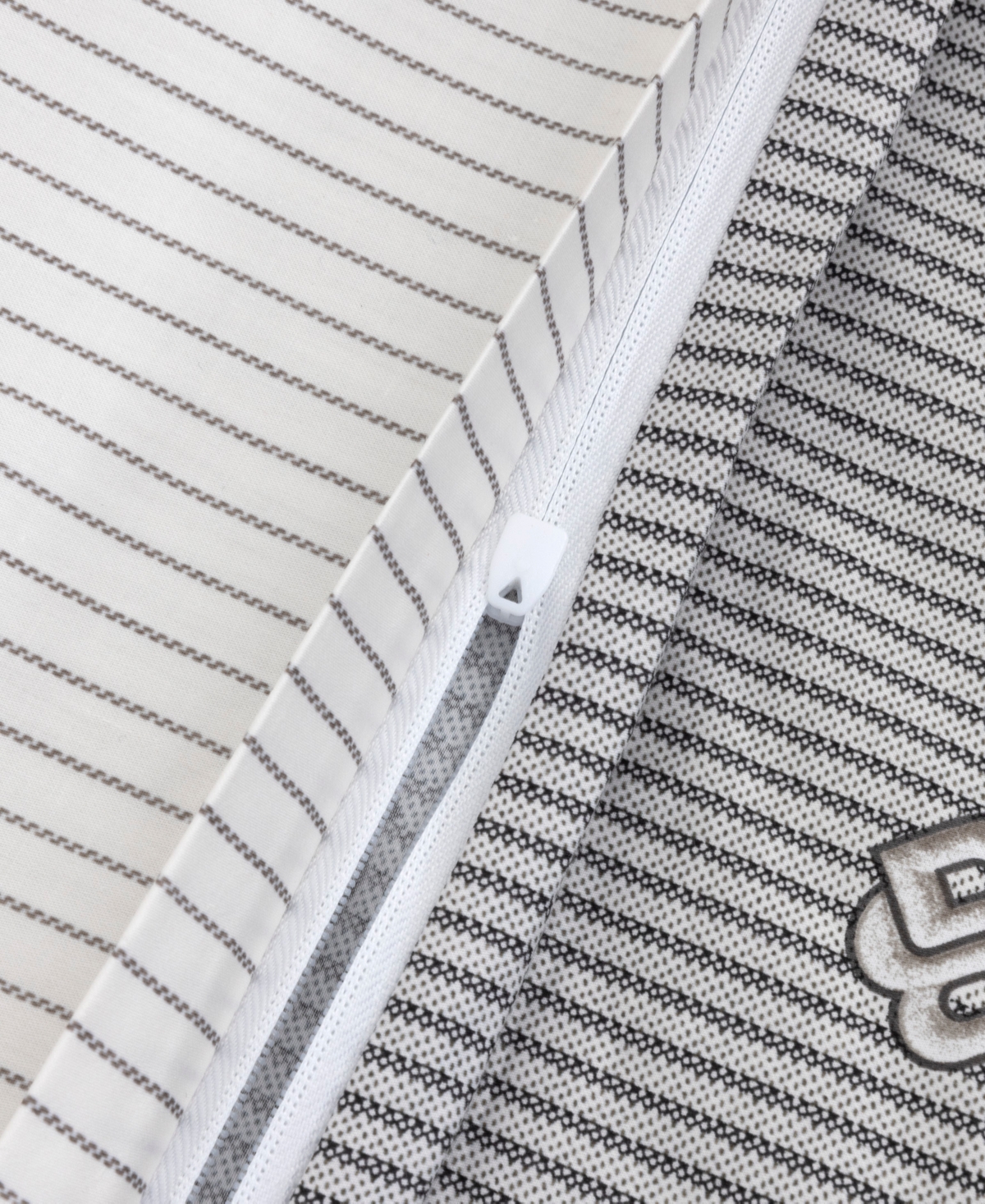 Boss Home Closeout!  By Hugo Boss Double B Duvet Cover, Full/queen In Gray