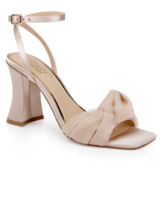 Jewel Badgley Mischka