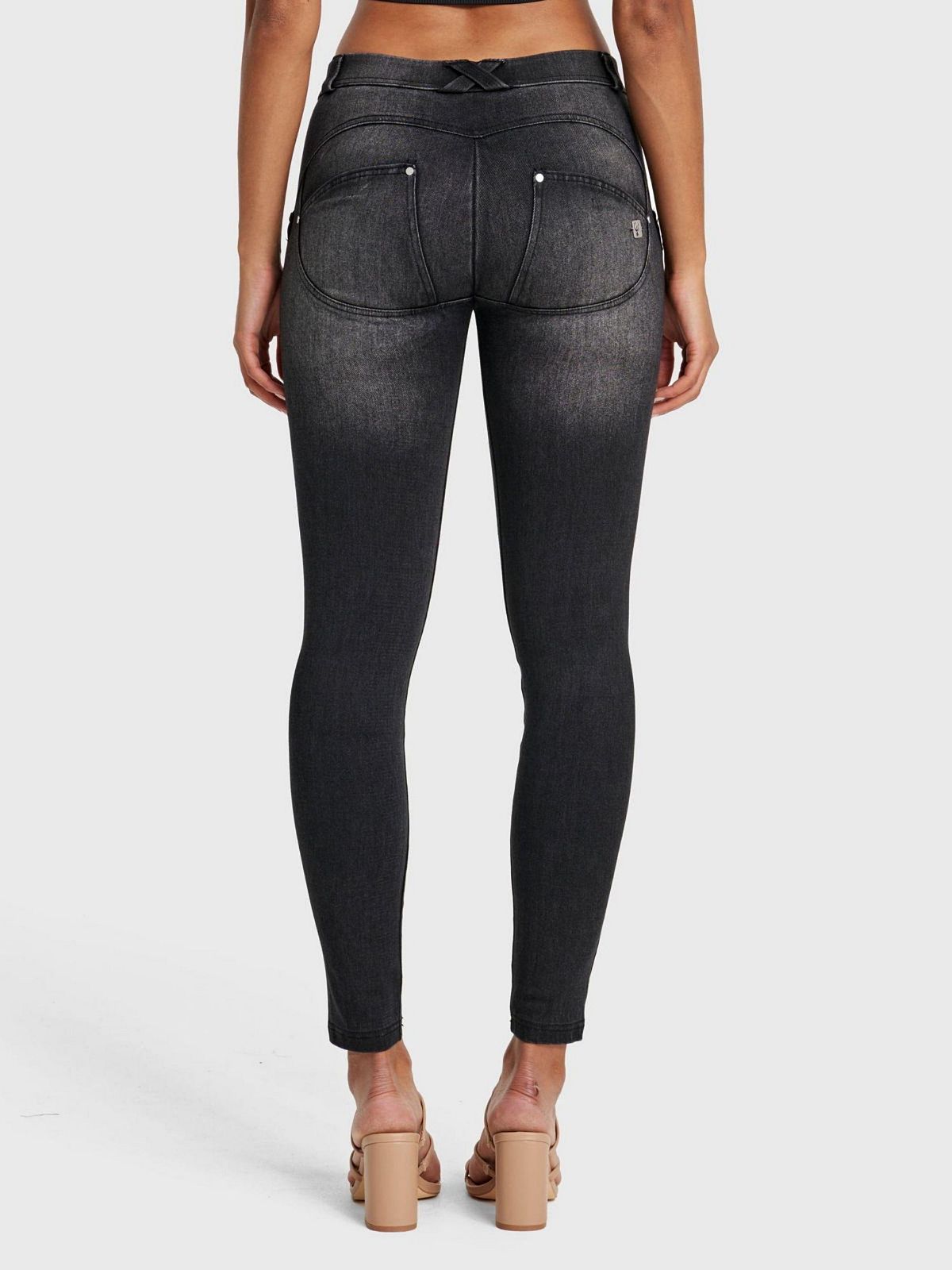 Freddy Women's Mid-Rise Snug Sculpting Skinny Jeans view 5 — MAYCSS fashion products
