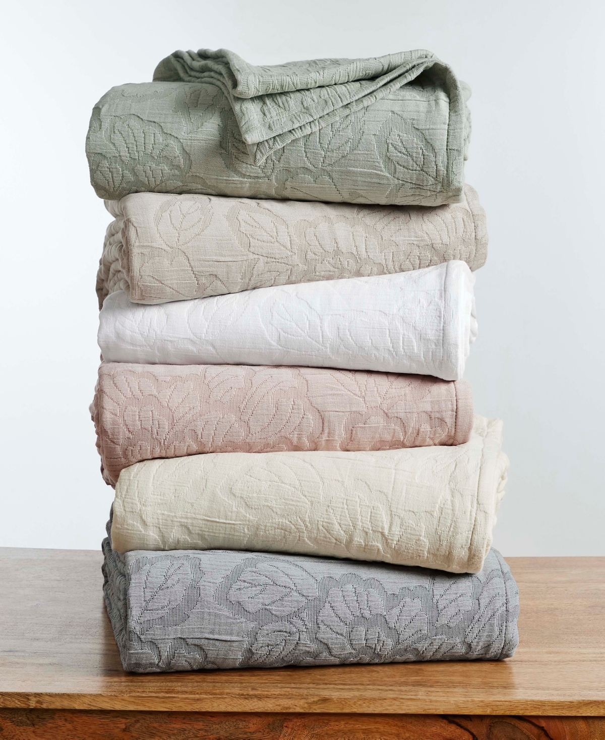 Superior Hibiscus Cotton Matelasse Woven 3-pc. Bedspread Set, Full In Pink