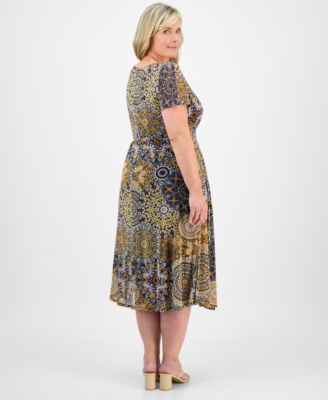 Plus Size Printed Tie-Waist Midi Dress