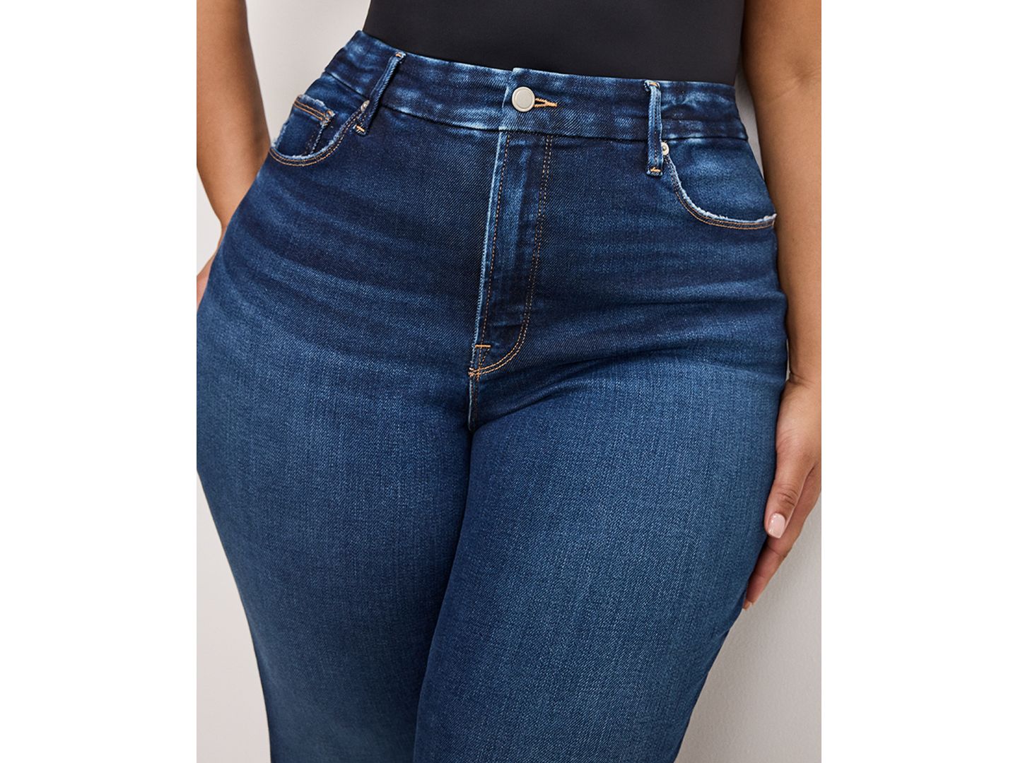 Женские джинсы Good American Soft Tech Good Classic Bootcut Jeans, Regular & Plus Size, цвет: Индиго — фото 10