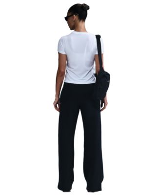 Sportswear Women's Chill Knit Graphic Cropped T-Shirt