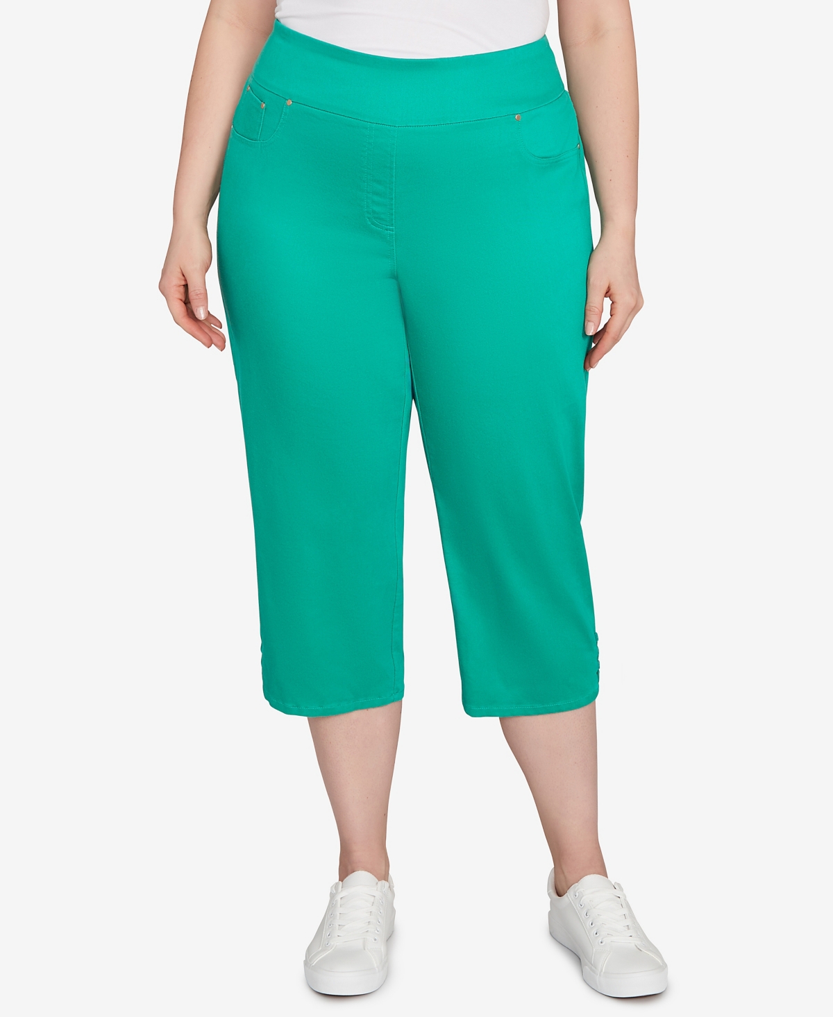 Plus Size Ladder Hem Soft Denim Capri Jeans - Parrot