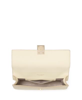 Women's Deco Pebbled Mini Flap Chain Crossbody Bag