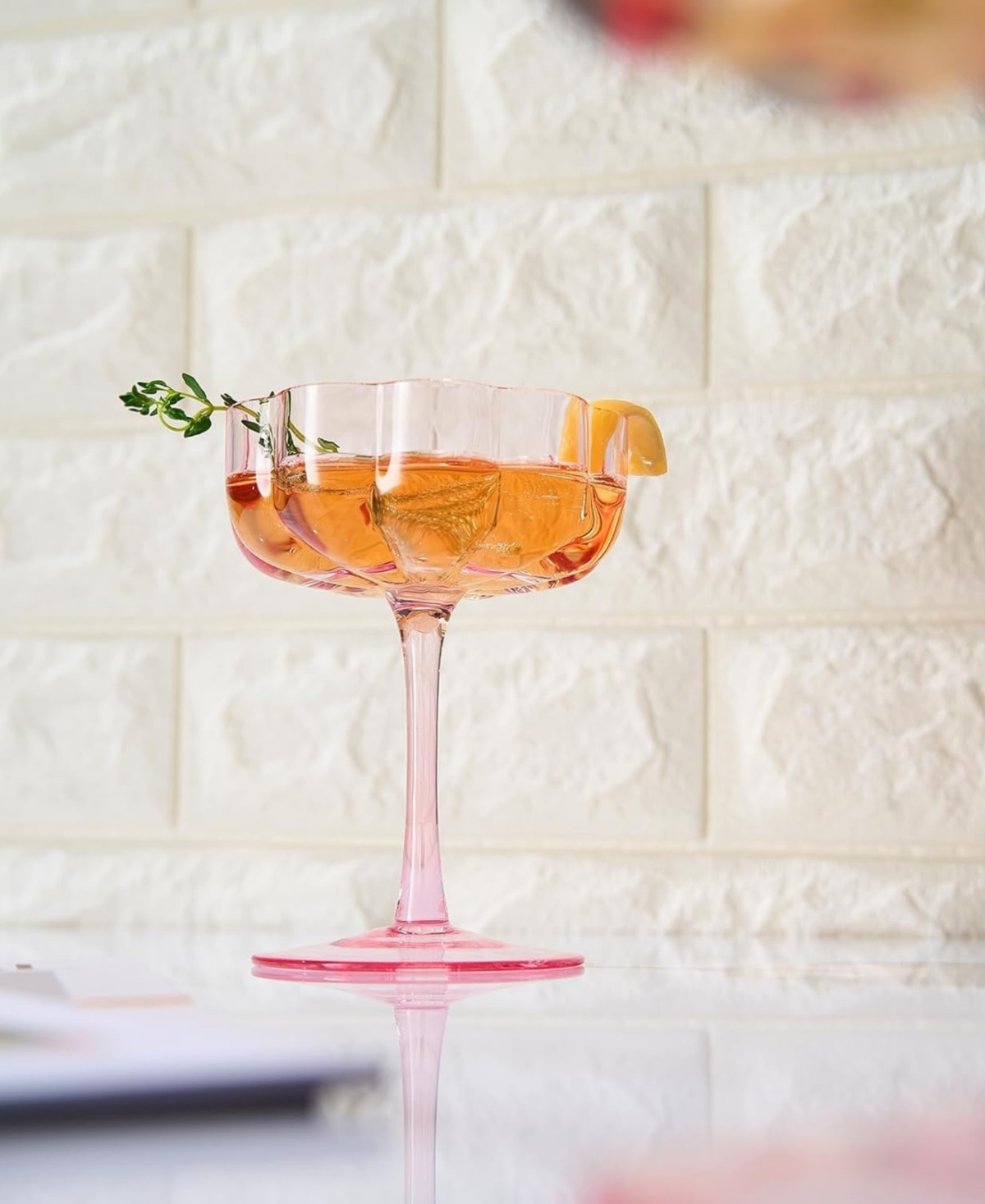 The Wine Savant Flower Coupe Cocktail Glasses, Set Of 2 In Pink