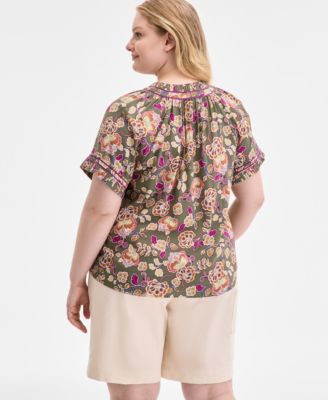 Trendy Plus Size Pleated Collar Piping-Trim Shirt