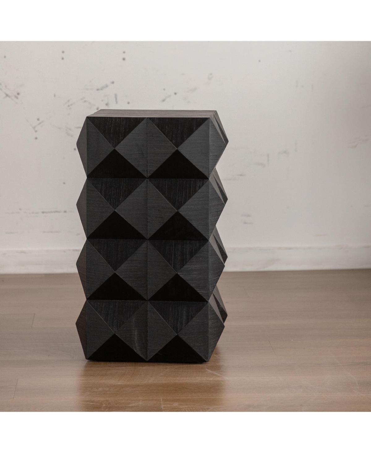 Streamdale Furniture Elegant Vintage Coffee Table with Exquisite Craftsmanship and Durable Design