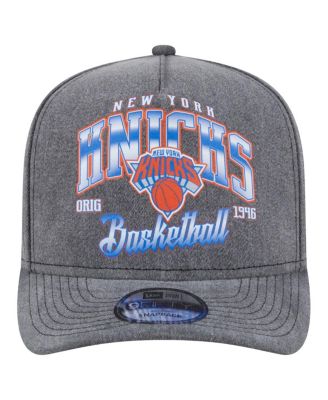 Men's Charcoal New York Knicks Throwback Washed Pre-Curved 9FIFTY Snapback Hat