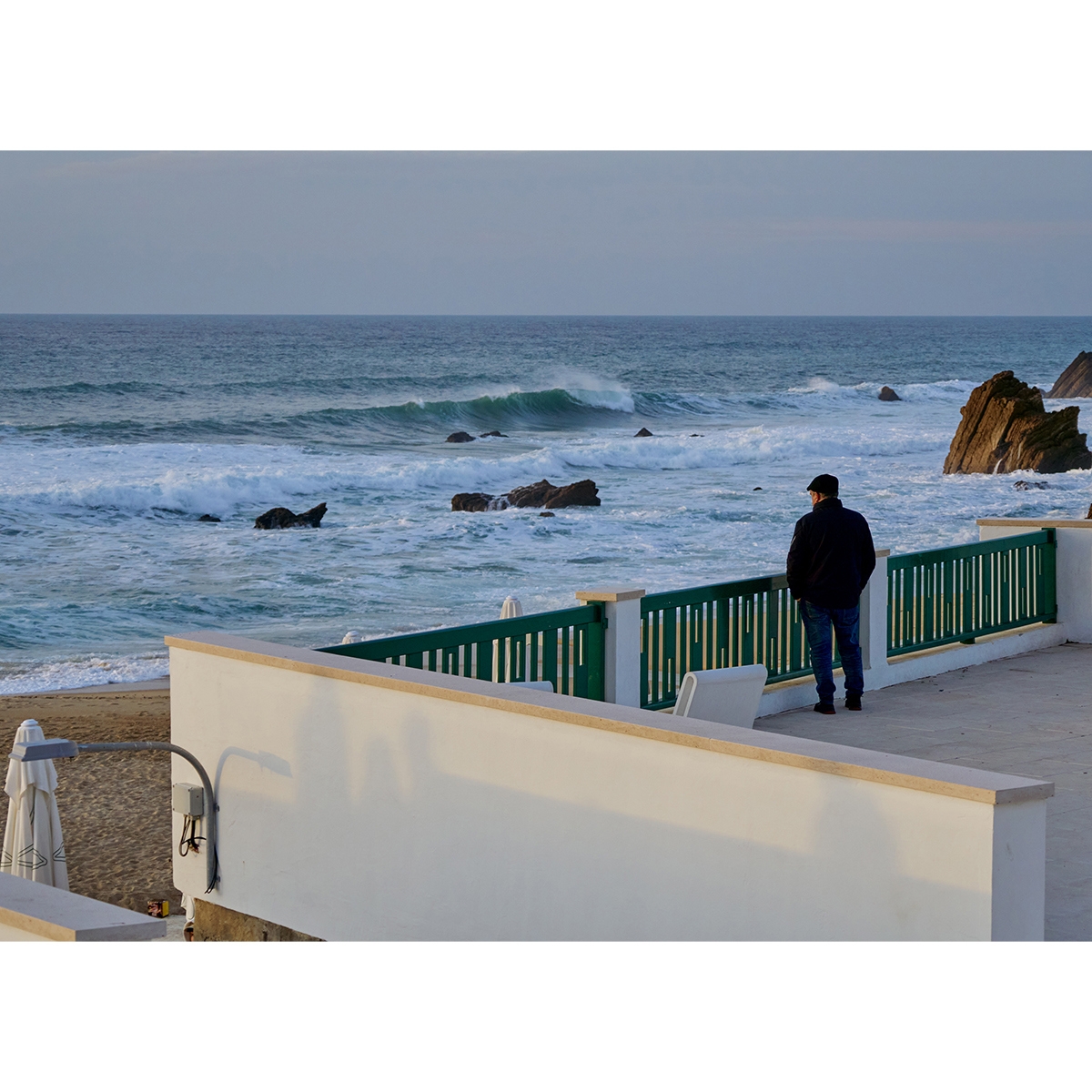 Sigma 16-300mm f/3.5-6.7 Dc Os Contemporary Lens for L Mount, Black