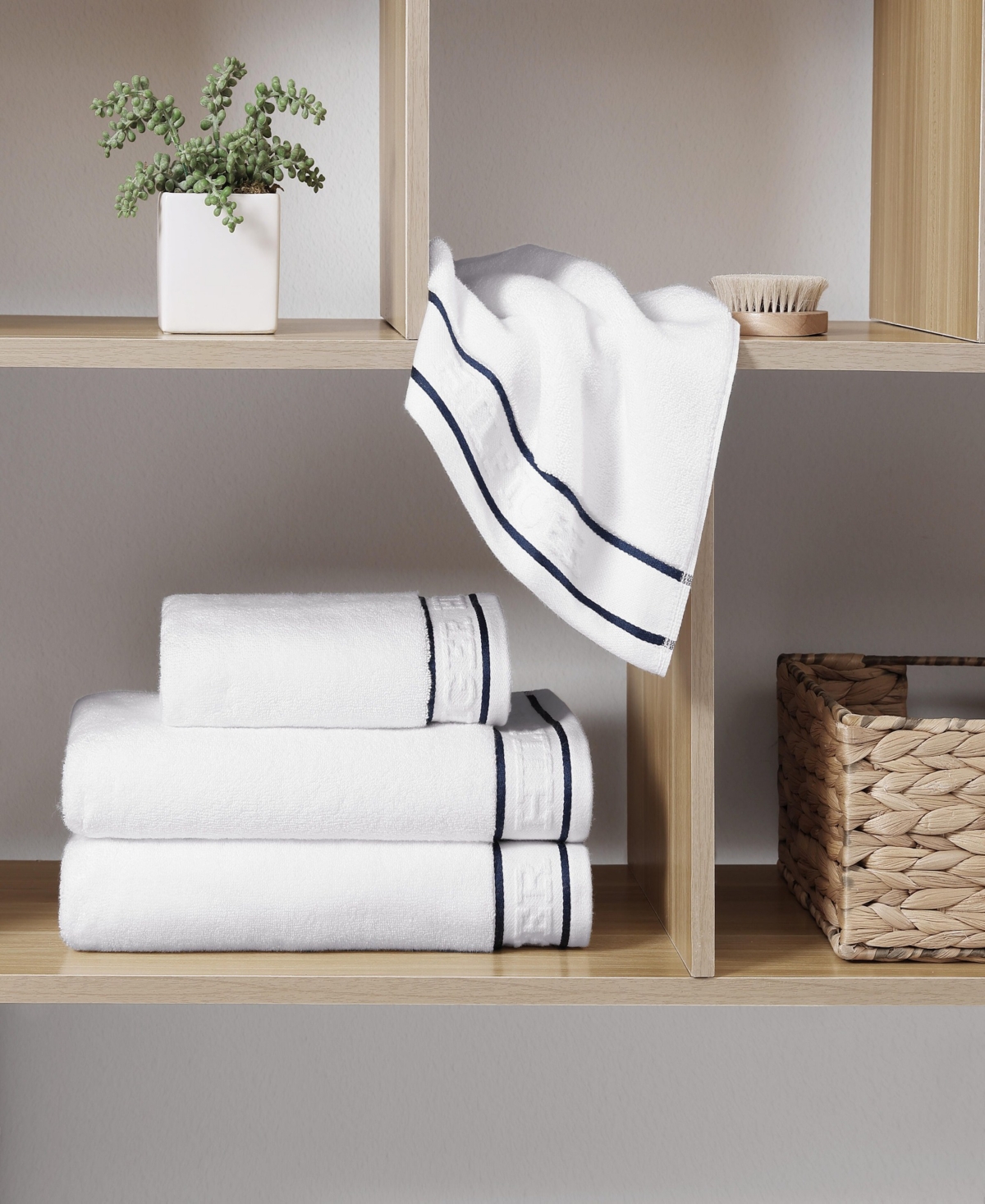 Tommy Hilfiger Th Legacy Cotton Terry Towel Set