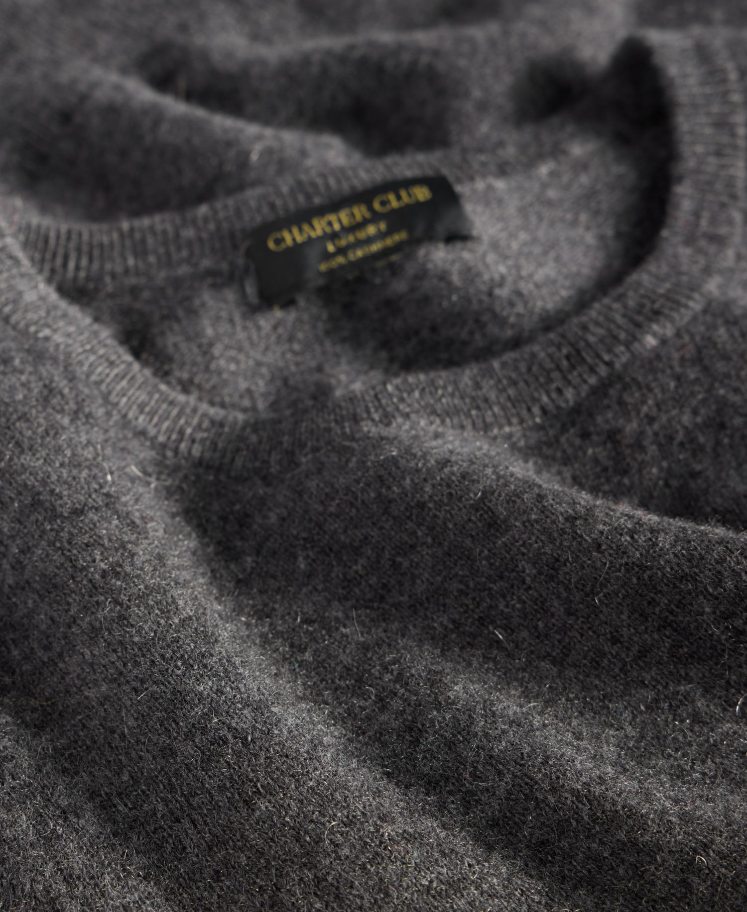 100% Cashmere Women's Petite Long-Sleeve Crewneck Sweater