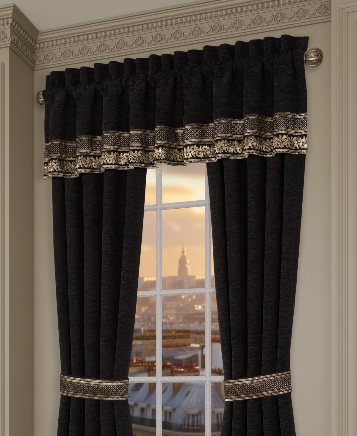J Queen New York Laurenza Window Straight Valance, 18" X 88"