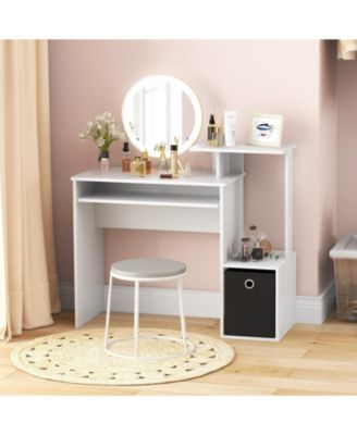 Space-saving Computer Desk with Pull-out Keyboard Tray