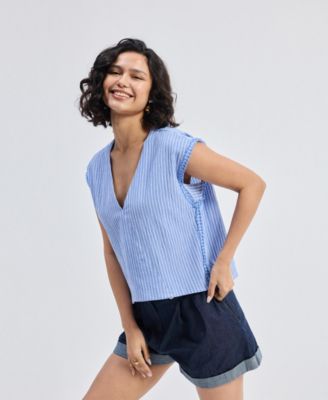 Women's Boxy V-neck Top with Fray Detail