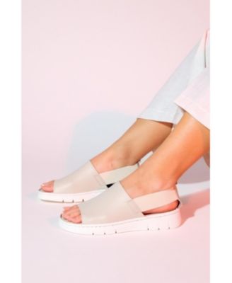 Londoi Elastic Strap Leather Sandal (Women)