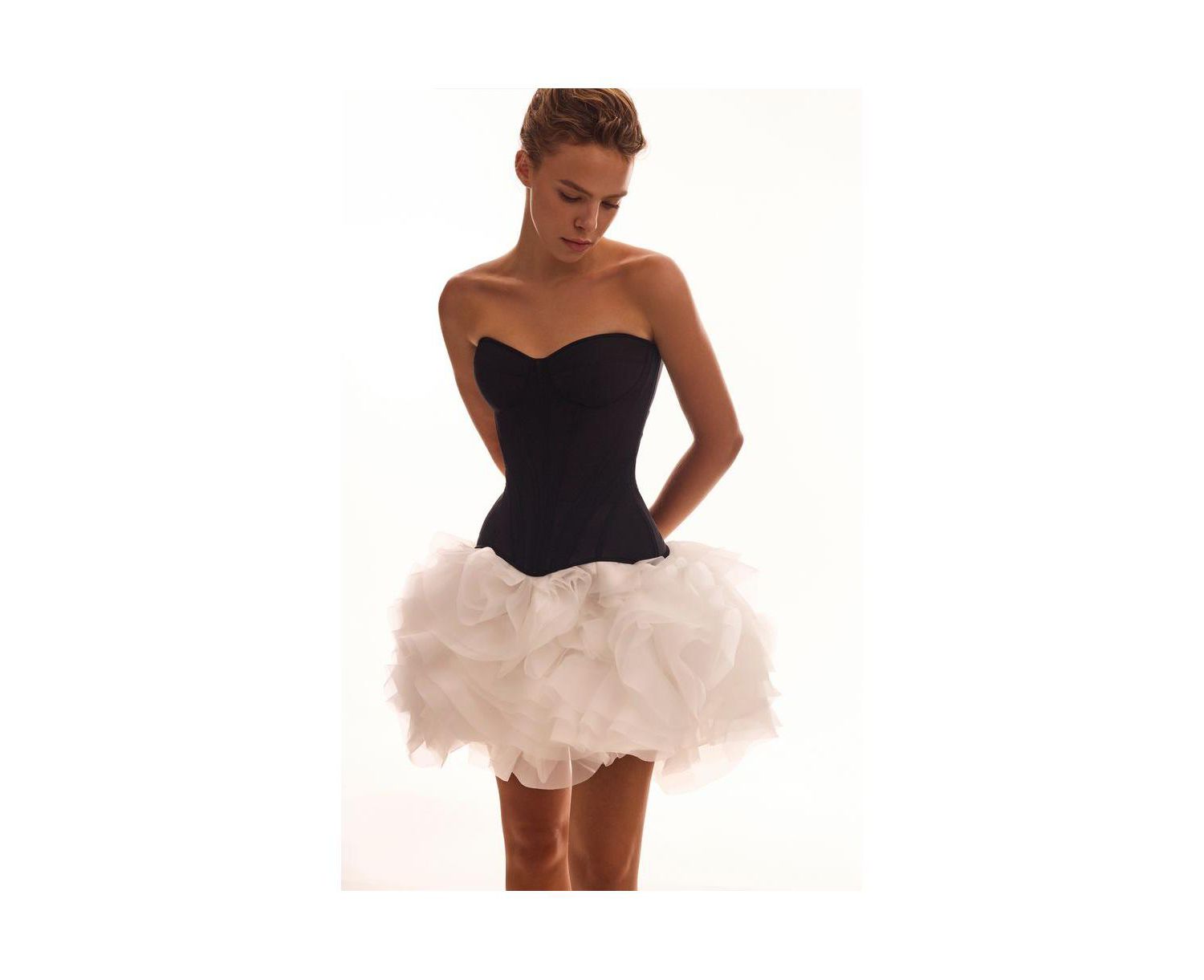 Women's Smart heart-shaped low-waist black fitted corset