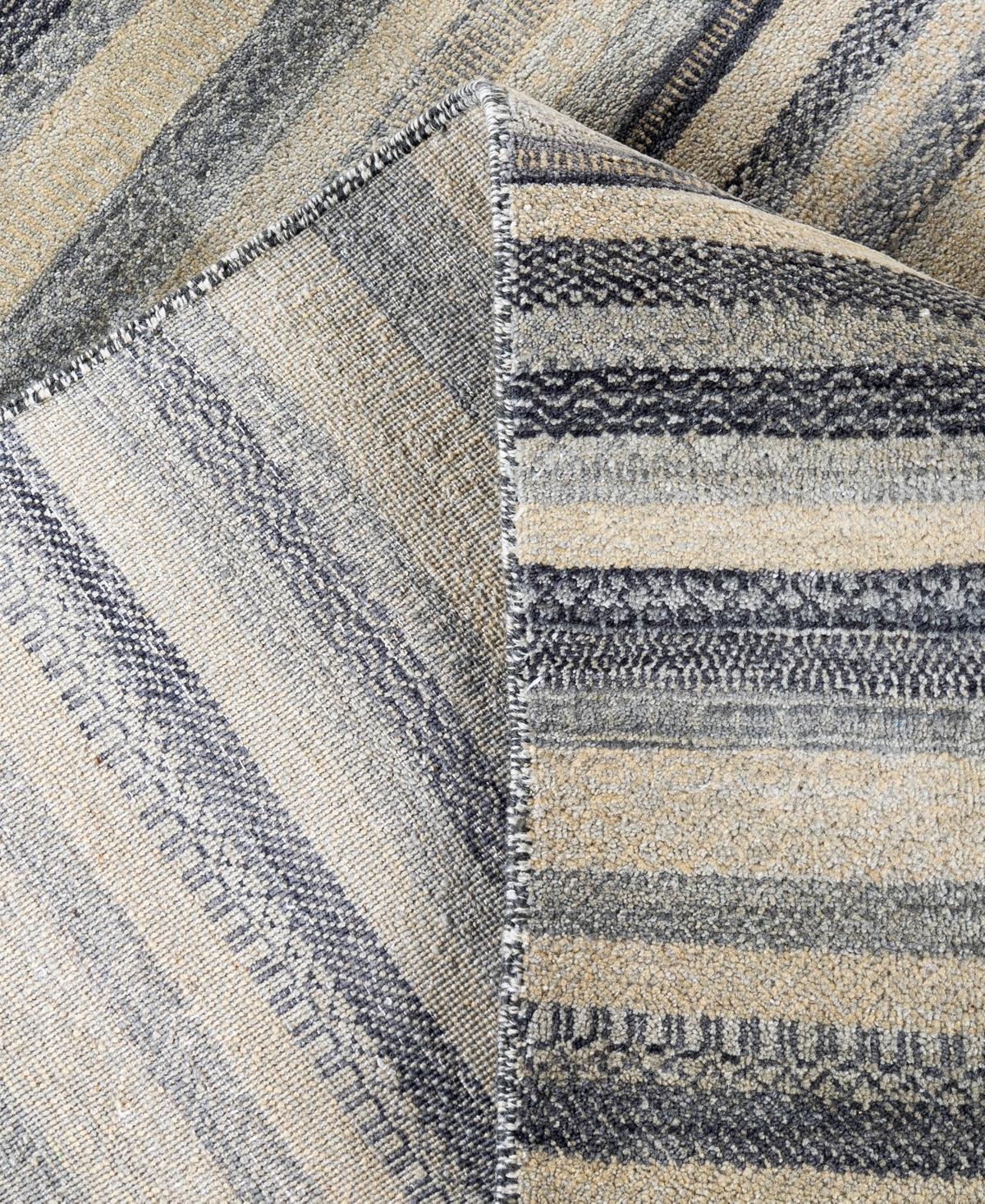 Adorn Hand Woven Rugs Indo Savannah M5557 9'x12'4" Area Rug