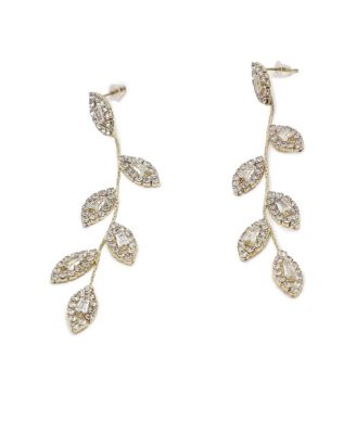 Gold-Plated Contemporary Drop Earring With Pearls