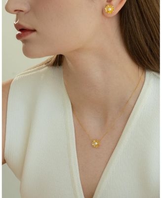 Sterling Silver 18k Gold Plated Flora Culture Pearl Necklace & Stud Earrings Set