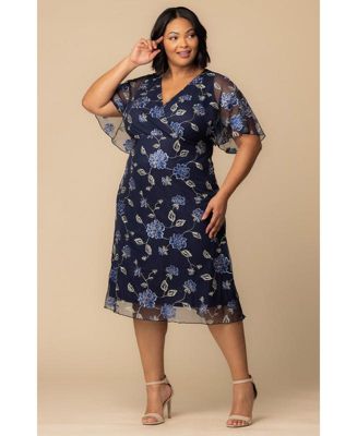 Plus Size Sonnet Embroidered Cocktail Dress