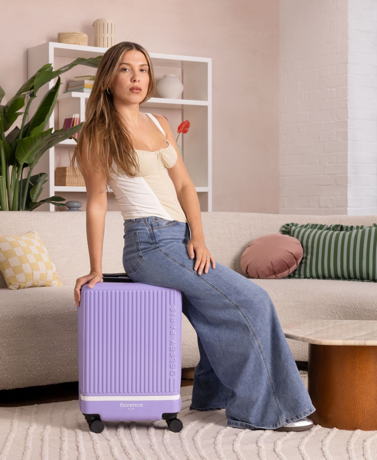 Чемодан florence by mills x Delsey Paris Spin Me Away Carry-on Spinner, цвет: Лавандовый — фото 5