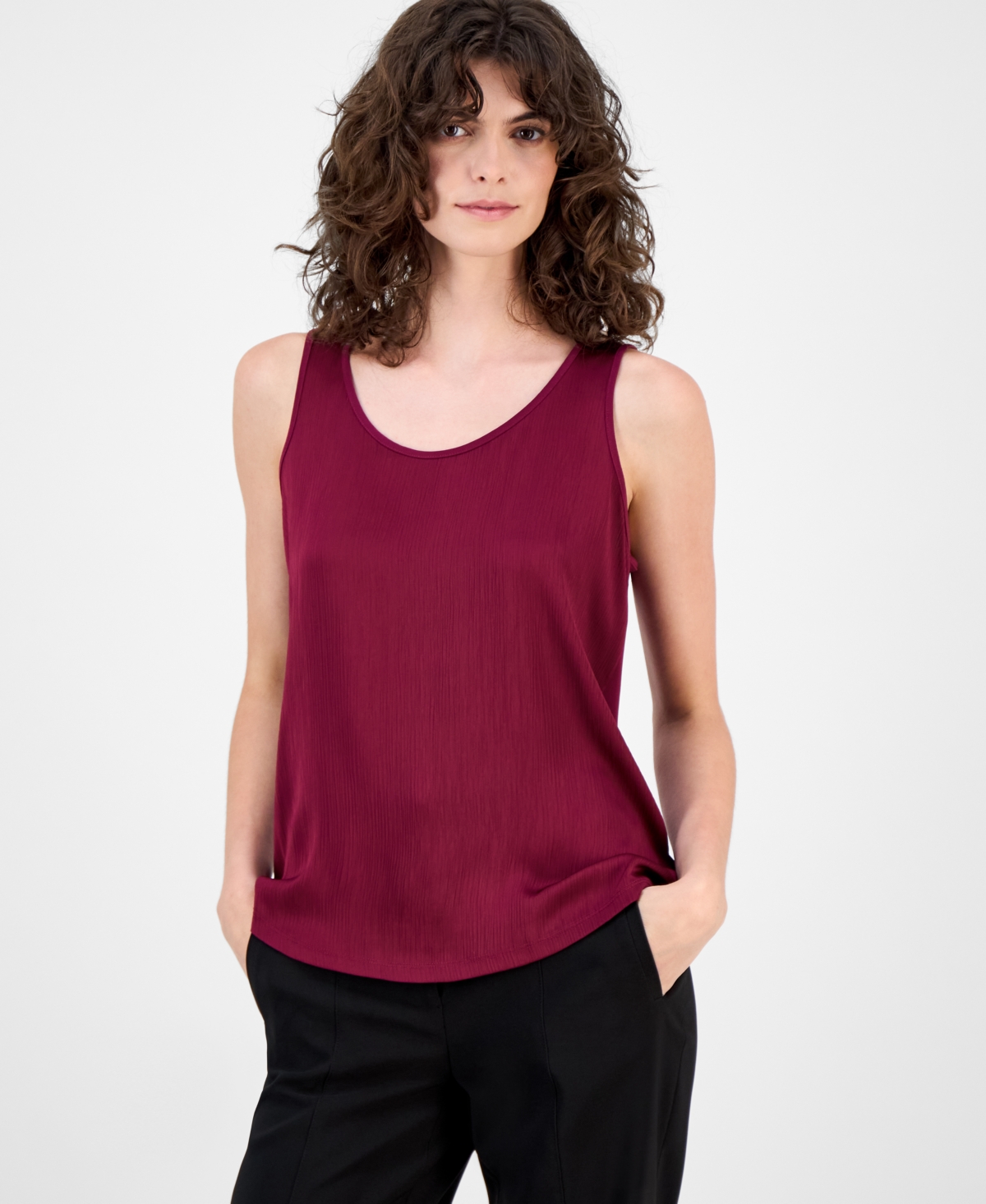 Women's Crinkled Scoop-Neck Sleeveless Top - Chianti