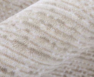 Deja 39PJF 2'6"x7'3" Runner Area Rug