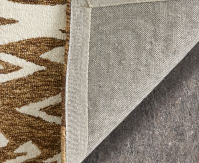 Wallace 8A43F 2'x3' Area Rug