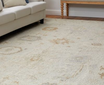 Grafton 69F9F 7'9"x9'9" Area Rug
