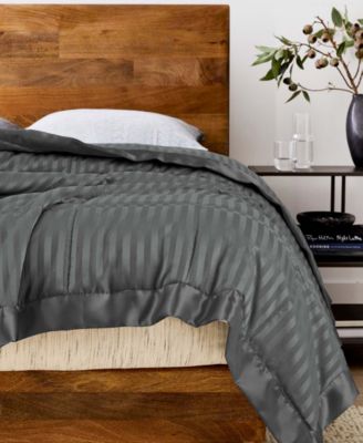 Oversized Lightweight Down Alternative Blanket, King