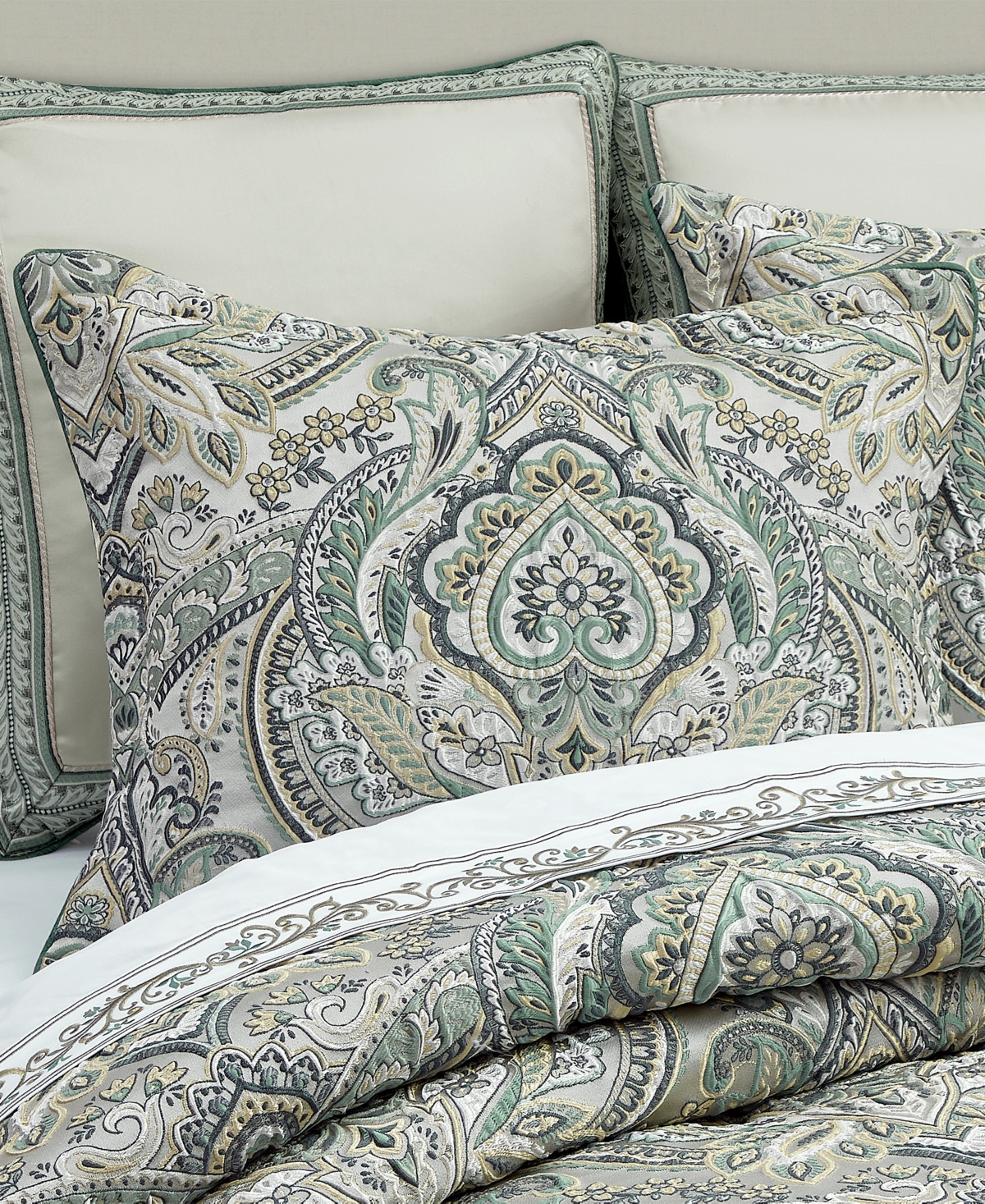 J Queen New York Nico 4-pc. Comforter Set, Queen In Blue