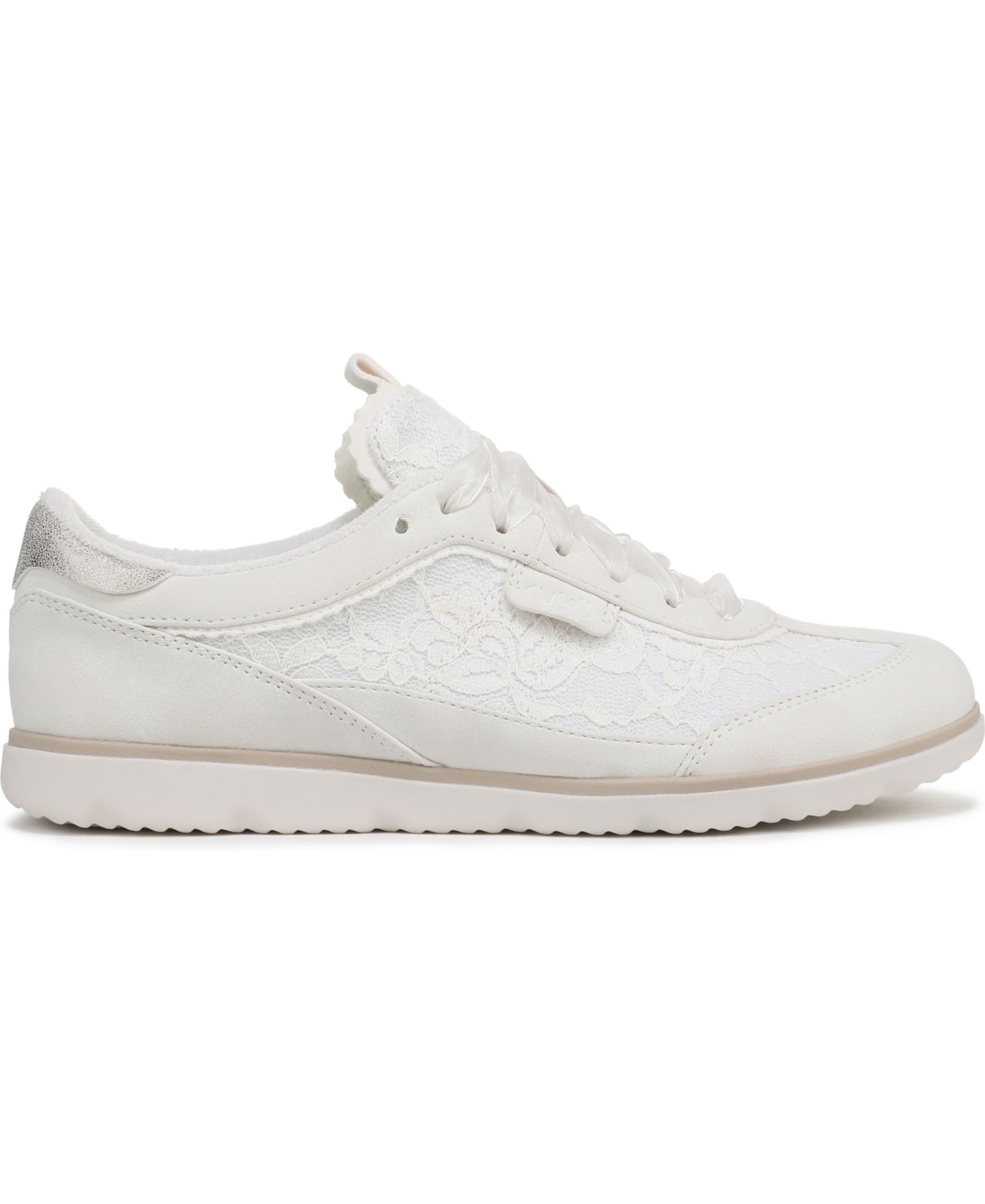 Women's Effortless Lace Up Court Sneakers