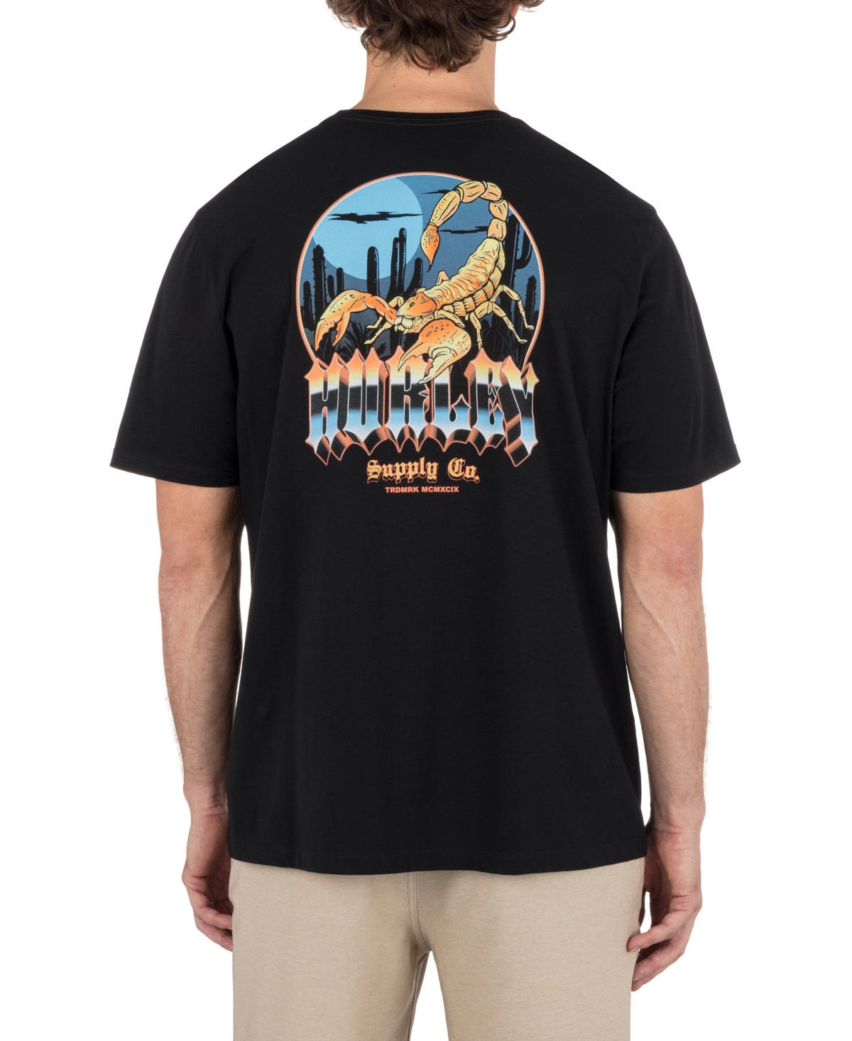 Men's Scorped Short Sleeve T-Shirt - Black