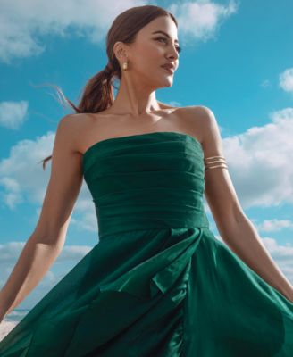 Petite Sleeveless Organza Ball Gown