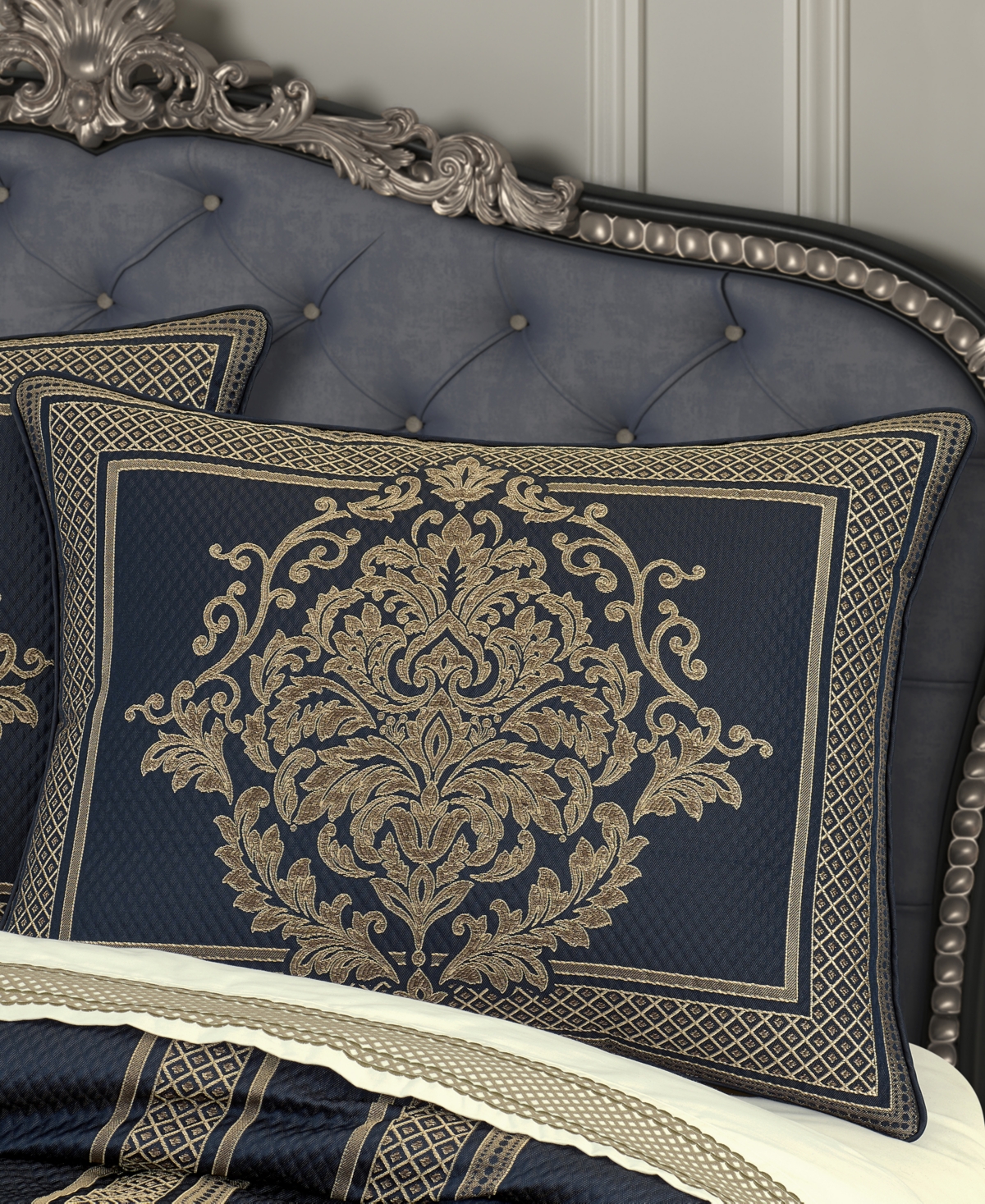 J Queen New York Excelsior 4-pc. Comforter Set, California King In Blue