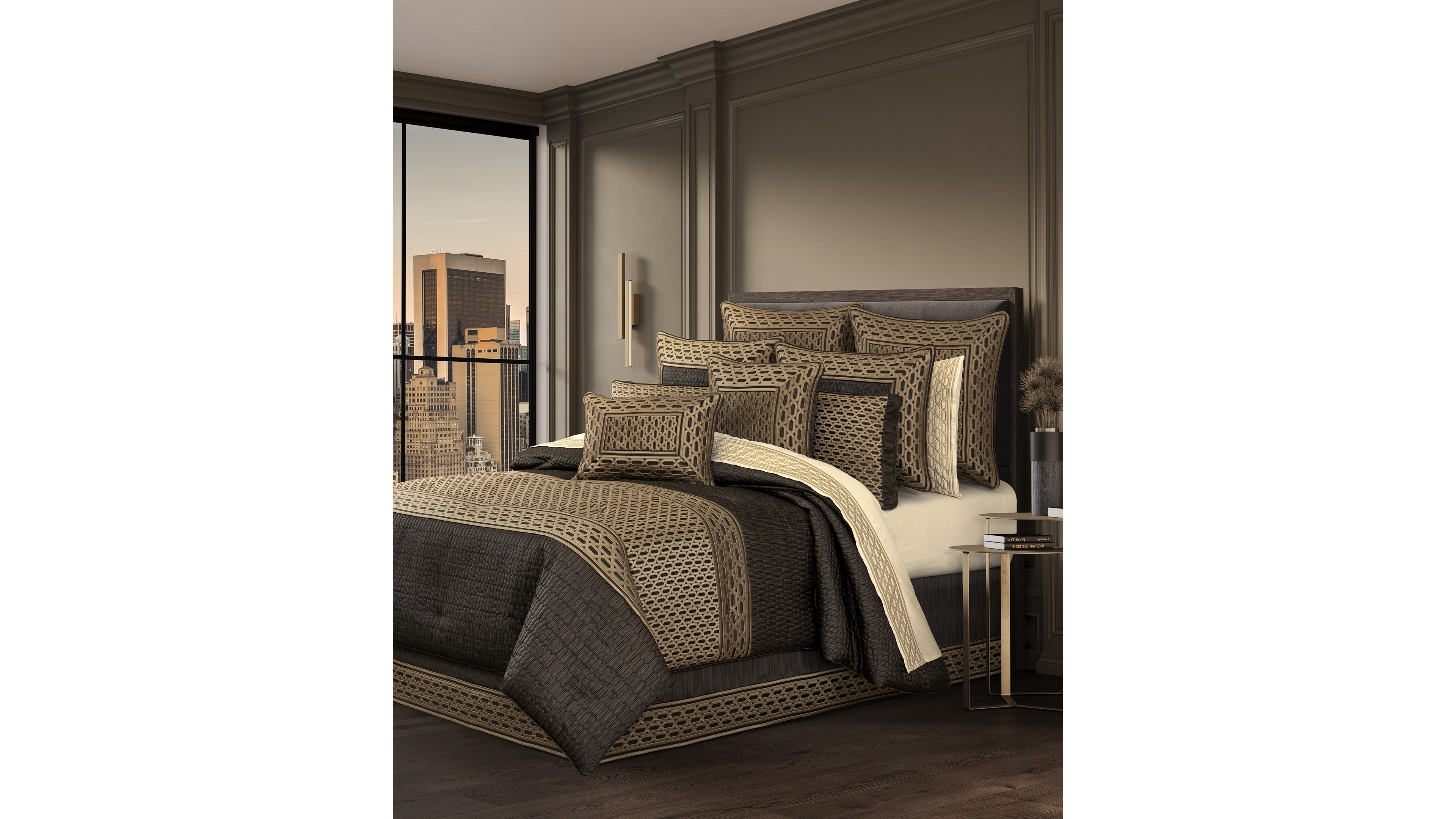 J Queen New York Metropolitan 4-Pc. Comforter Set, Queen