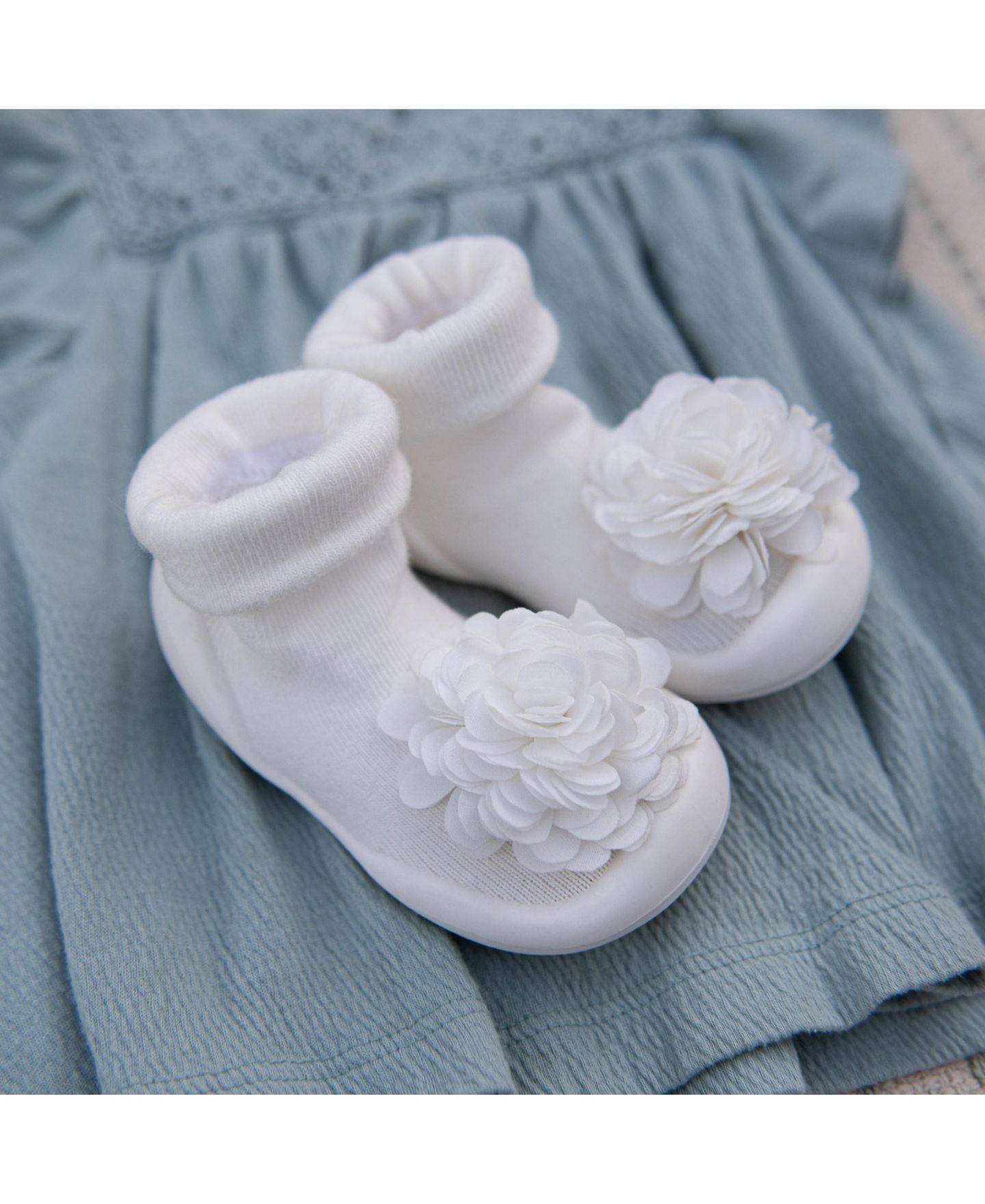 Обувь Komuello First Walk Sock Shoes Corsage - Snow для девочек-малышей — фото 11